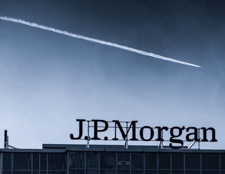 JPMorgan: Çin’deki kısıtlamalar Apple’ı zorlayabilir