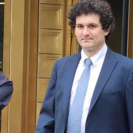 Sam Bankman-Fried Lawyers ‘Need’ Him Out Of Jail Ahead of Trial, They Tell Judge